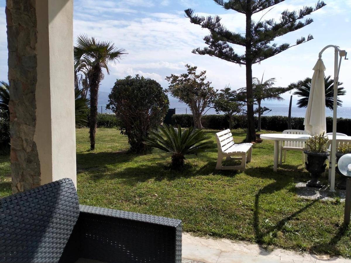 Villa Sullo Stretto Sant'Agata  Екстер'єр фото